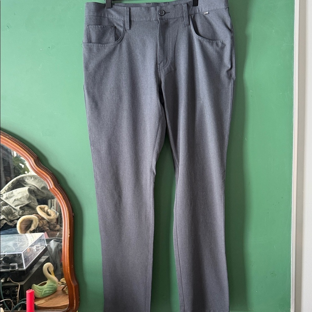 Travis Mathew Gray Mens 36 5 Pocket Golf Pants Summer Activewear Performance
